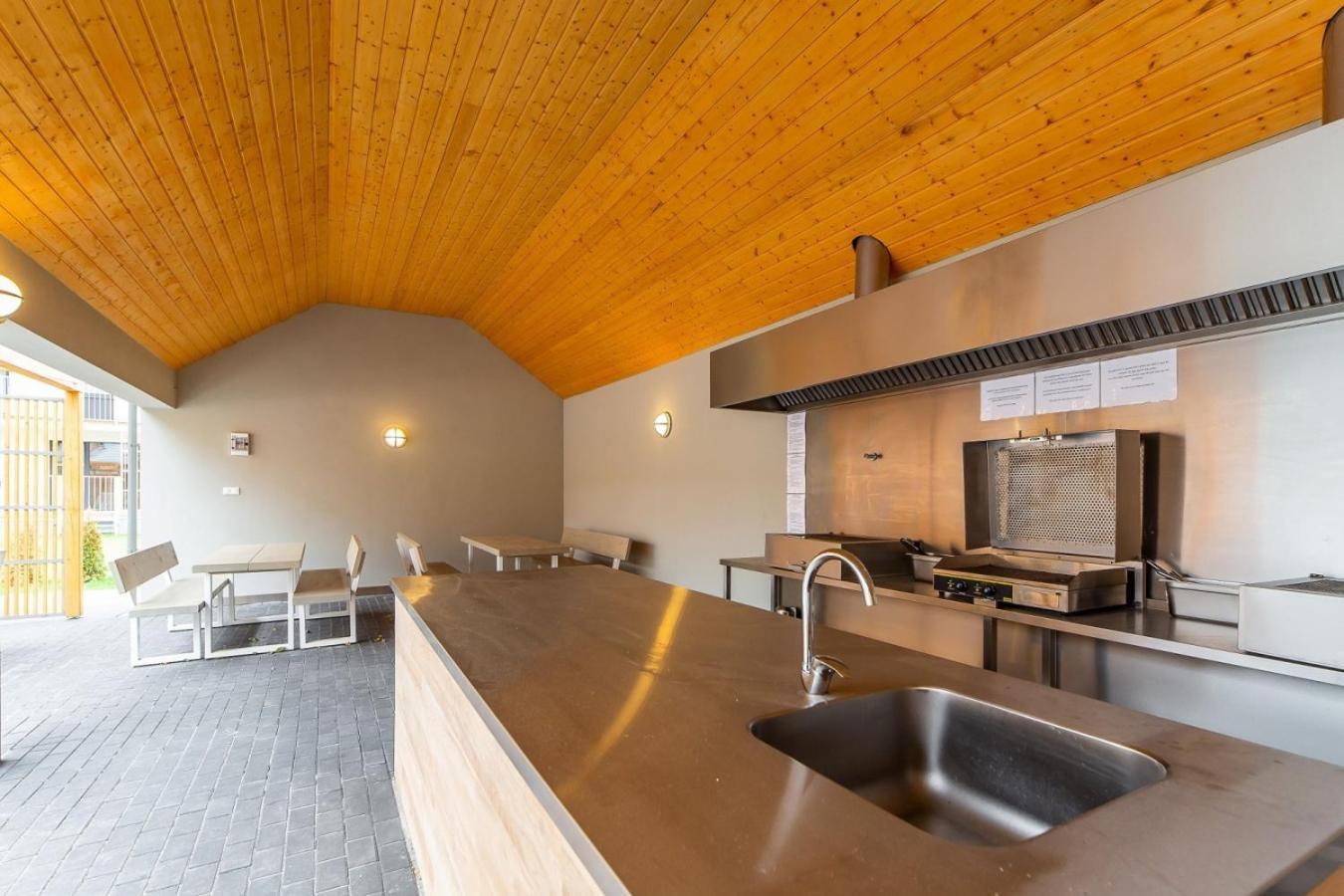 Apartament 4 Seasons- Basen Wewnetrzny,Jacuzzi,Sauna,Silownia I Kulkoland W Cenie!!! קולובז'ג מראה חיצוני תמונה